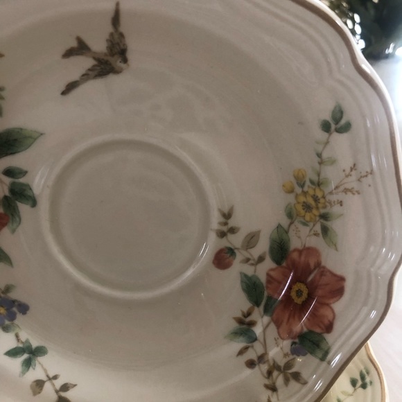 3 Pcs. Mikasa Heritage  Capistrano F2010 Plates - Picture 8 of 9